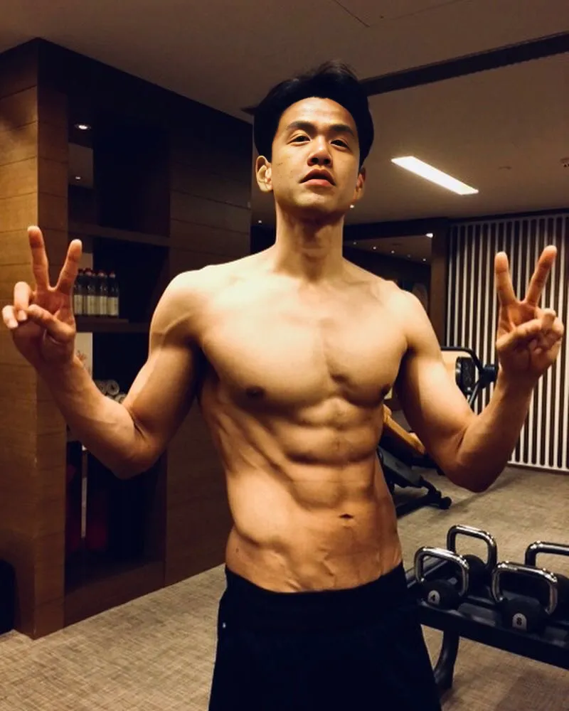 super的三无全裸